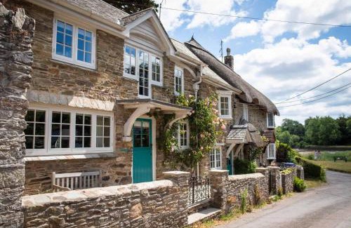 Salcombe House | Smugglers