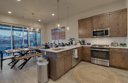 Ivins House | Snow Canyon Oasis | Ocotillo 42 | Large Private Pool and Hot Tub, 2 Firepits, 2 PlayStations