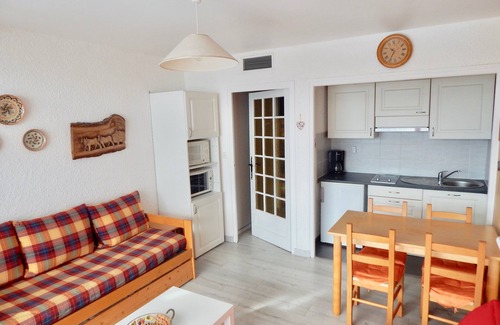 Les Deux Alpes Apartment | SNOW FRONT 20 M OF "DIABLE" LIFT, CLEANING INCLUDED, POSSIBLE TO RENT 2 APARTS