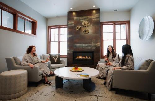 Jackson Cabin | Snow King Resort Luxury Condominiums