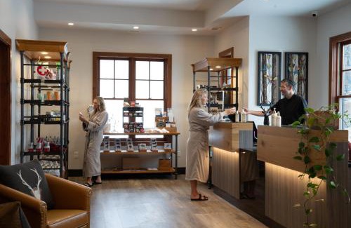Jackson Cabin | Snow King Resort Luxury Condominiums