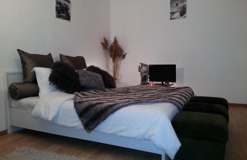 Kvartal Noviya Grad Apartment | Snow Pearl Residence & FREE SPA