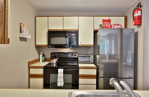 Central Vermont- Killington Condo | Snow Tire Manor at Fall Line: 2BR/2BA