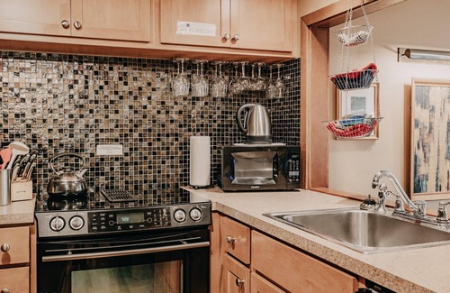 Glacier Condo | Snowater Condo #41 - A spacious condo with private sauna Wifi and a soaker tub
