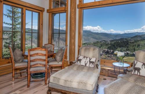 Avon House | Snowberry
