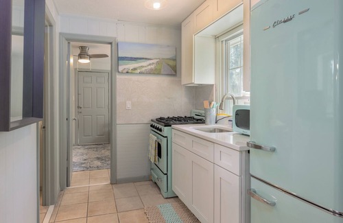 Savannah Cottage | Snowbird 30 Day - Cottage on golf course