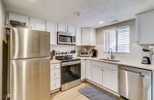 Folly Field Villa | Snowbird/dog-friendly villa with WiFi, 2 patios, & grill + pool/beach access