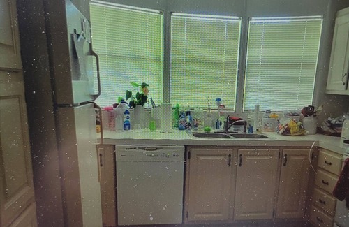 Lakeland House | SnowBird Heaven Cozy 2-Bedroom Bungalow w/Pool Hot Tub in Beautiful Lakeland, FL