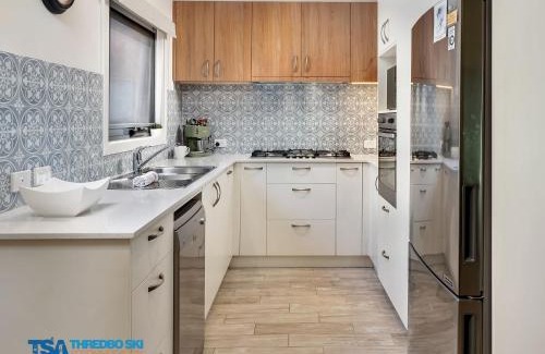 Thredbo Ski Chalet | Snowbound Chalet 6