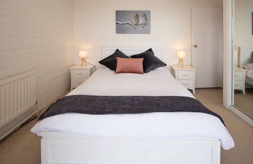 Mount Buller Apartment | SNOWFLAKE 19 - Light and airy apartment with hydronic heating and suitable for families and small gr