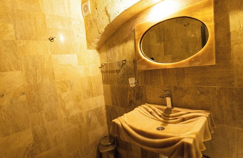 Uchisar Apartment | Snowy Mountain view Luxury Delux Cave Room 105