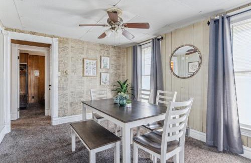 Niagara Falls House | Snug Escape Close to Niagara Falls home