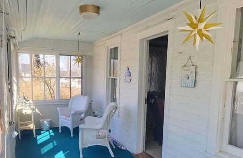 Laporte Cottage | Snug Harbor - Robin Real Estate