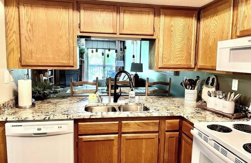 Chalet Village Condo | So Peaceful! Cozy, Comfy and 4 beds @ Boo Bear