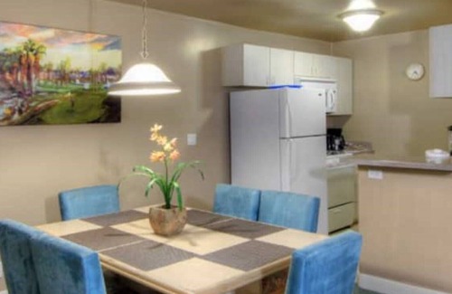Canyon Corridor Condo | SOAK UP SUMMER! 2 BD for 6! POOLSIDE BAR n' MORE!