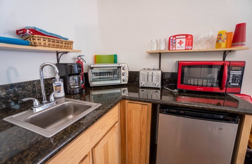 Chiloquin House | Soaring Eagle · Soaring Eagle on Fort Creek-CraterLake Bungalows