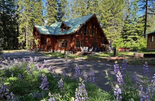 Leavenworth House | Soaring Pines Lodge by NW Comfy Cabins