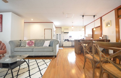 Sobe House | Sobe House in Yomitanson