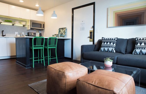 Rutledge Hill House | SoBro Guest House #24 by AvantStay | 2 Blocks to Broadway + Local Art + Parking