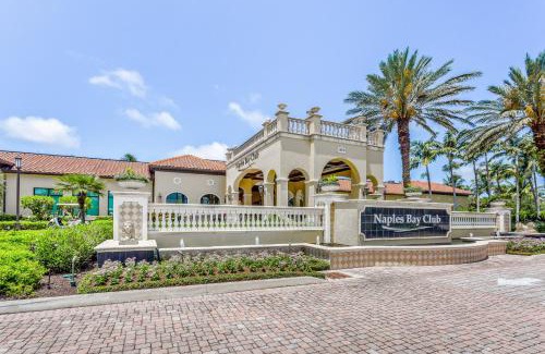 Old Naples Hotel | SoCe Flats 209