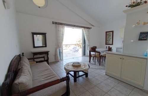 Elafonisos Apartment | Socrates