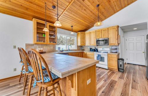 Soda Springs House | Soda Springs Getaway with River & Lake Access
