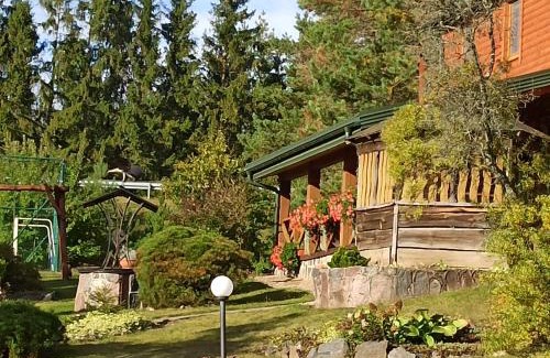 Telsiai Cabin | Sodyba "Sakalų slėnis"