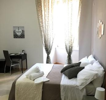 Naples City Centre Bed & Breakfast | Soggiorno Paradiso