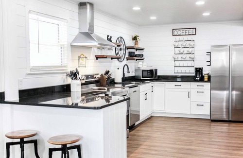 Norfolk - Virginia Beach House | Sojourn Bayview Sanctuary Home Sleeps 6