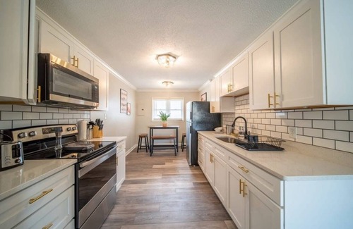 East Ocean View Apartment | Sojourn Cozy Costal Condo - Crystal Suite