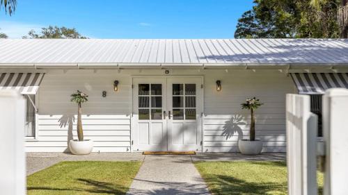 Sandy Beach House | Sojourn - Pool Oasis, Designer Home, opp Beach