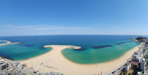 Sokcho Apartment | Sokcho Summitbay 1807 "Ocean View"