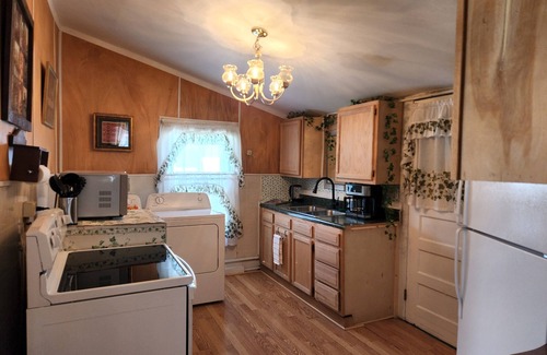 Knoxville House | SoKno Granny's House , cozy 1 bedroom cottage