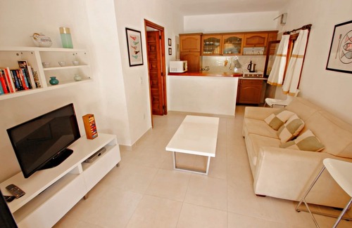 Benissa Coast Villa | Sola - pretty holiday property with garden and private pool in Benissa