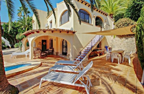 Benissa Coast Villa | Sola - pretty holiday property with garden and private pool in Benissa