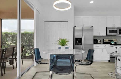 Solana House | ✈ Solana Resort -Onsite Amenities - Gated Community - Disney Area - Games Room
