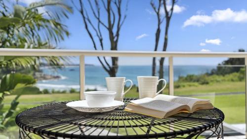 Mid North Coast Waterfront House | Solara - Sleeps 8, Beach, Walk To Resorts, Views