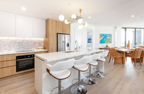 Forster Apartment | Solaris 308 Third Floor
