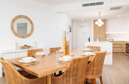 Forster Apartment | Solaris 308 Third Floor