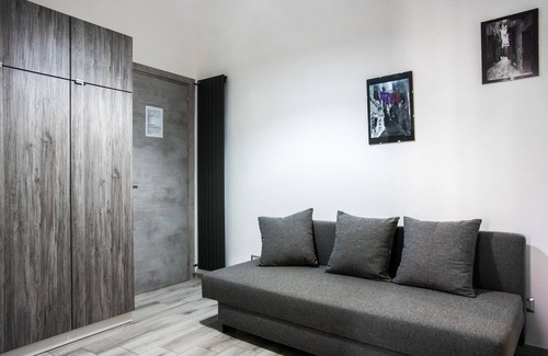 Naples City Centre Bed & Breakfast | Solarium al Duomo - Suite 3 by Wonderful Italy