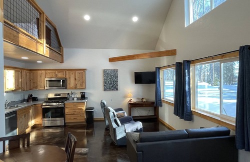 Soldotna Cottage | Soldotna Moose Lane Cottages #2 Central to Kenai River and Peninsula Fishing