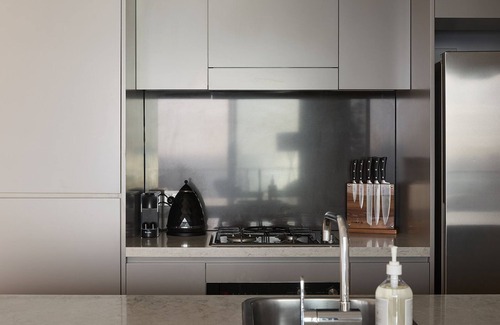 Newcastle Apartment | Soleil by Follo - holiday apartment opposite Newcastle Beach