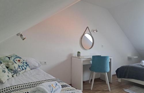 Uniescie Apartment | SOLEK Apartamenty i pokoje gościnne