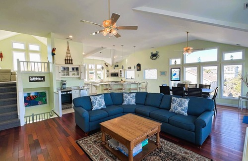 Ocracoke House | Solitude: Lavish, amenity filled! Relax in the pool, hot tub, theater