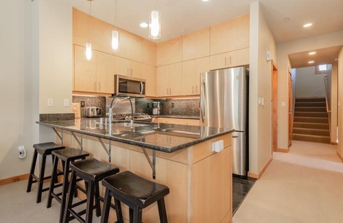 Mammoth Lakes House | Solstice 24