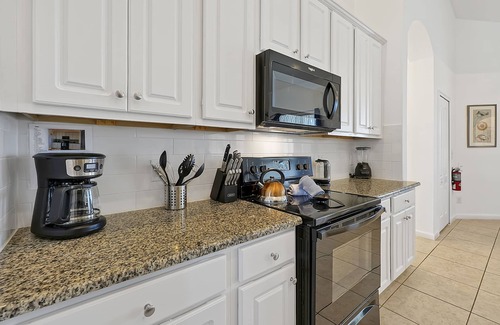 Loughman House | ✈ Solterra Resort - 5★ Clubhouse - Water Slides – Lazy River - Extended Pool ⛱