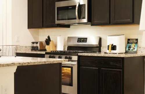 Loughman House | Solterra Resort 5BR Pool Villa