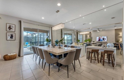 Briargrove House | Solterra Sleep 36 Theater,GRoom,Summer Kitchen,Virtual Reality System, Waterpark