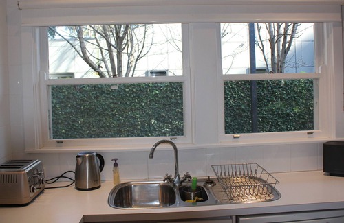 Somers House | Somers Beach House - Sun Soaked Deck, 100m to the Beach and General Store