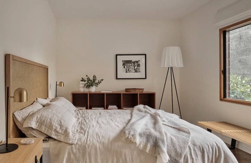 Somers House | Somers Haus & The Studio - Seaside Artsy Luxe